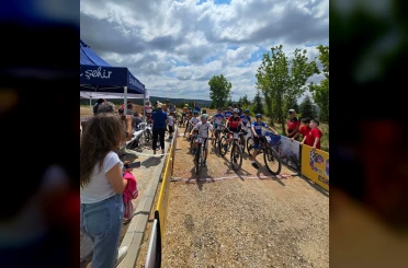 Pedal sporcuları Eskişehir’de podyum için yarıştı 