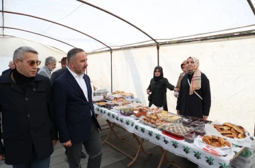 Perşembe’de Filistin’e destek için hayır çarşısı açıldı 