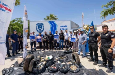 Plajdan 750 kilogram atık toplandı 