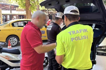 Plakasız motosikletiyle alkollü yakalanan sürücüye 71 bin lira ceza 