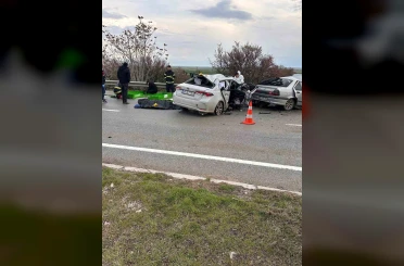 Polatlı’da iki otomobil kafa kafaya çarpıştı: 4 ölü 