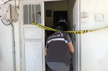 Polis memuru kaldığı evde ölü bulundu 