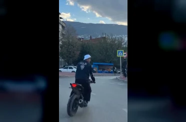Polis yeleği giyip trafikte tehlikeli hareketler yaptı, cezadan kaçamadı 