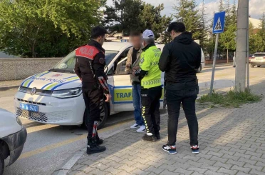 Polise ehliyetsiz yakalanan sürücü 1.32 promil alkollü çıktı 