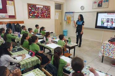 Polisten 285 öğrenciye güvenlik, trafik ve internet eğitimi 