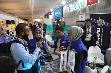 PUHU Küp Uydu Projesi Uzay Kongresi'nde Dünyaya Tanıtıldı