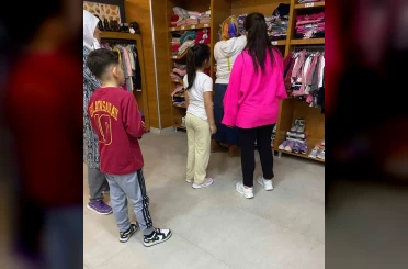 Pursaklar’da yetim çocuklara bayram hediyesi 