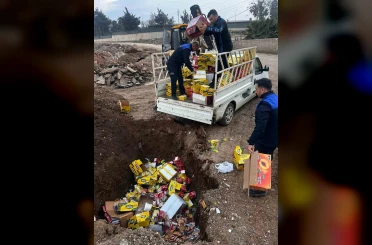 Raflarda satılmayı bekleyen 465 kilogram ürün toprağa gömülerek imha edildi 