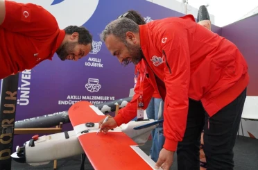 Rektör Akkaya, TEKNOFEST İstanbul’da bilim ve teknoloji tutkunlarıyla buluştu 