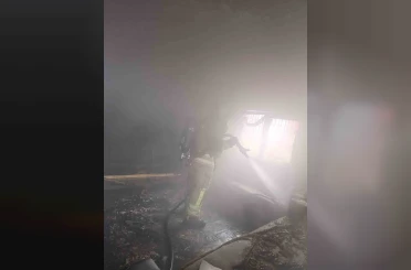 Reyhanlı’da yanan ev kullanılmaz hale geldi 