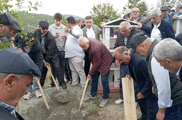 Rıza Çalımbay’ın annesi son yolculuğuna uğurlandı 