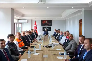 Rize’nin ilçelerinde afetin yaraları sarılıyor
