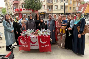 Saadet’in Anneler Günü buluşmasına yoğun ilgi 