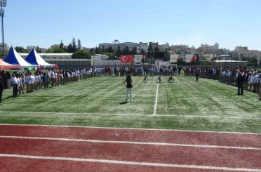 ’Sağlıklı Gençlik Haftası’nda öğrenciler spor etkinliklerinde buluştu 