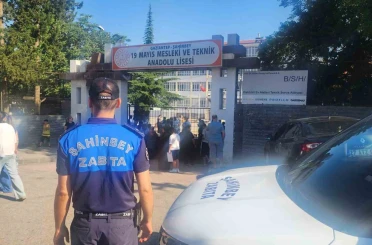 Şahinbey zabıta ekipleri LGS’de öğrencilerin yanında oldu 