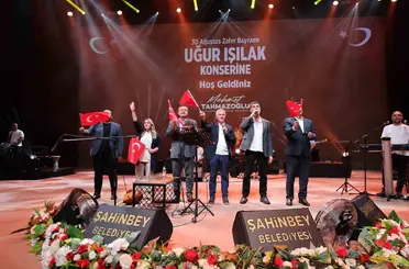 Şahinbey’de zaferin coşkusu şarkılarla taçlandı
