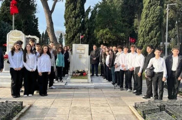Şair Süleyman Nazif dualarla anıldı 