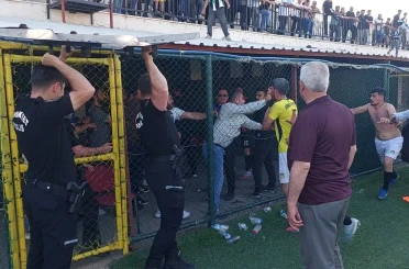 Şampiyonluk maçı sonrası kavga: 5 kırmızı kart çıktı 