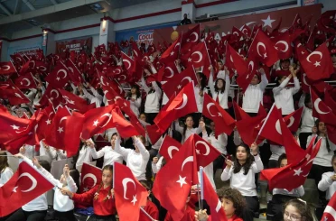 Samsun’da 23 Nisan, dünya çocuklarıyla kutlandı 