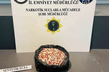 Samsun’da 5 bin 150 sentetik ecza ele geçirildi 