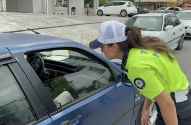 Samsun’da polisten okul çevrelerinde sıkı denetim 