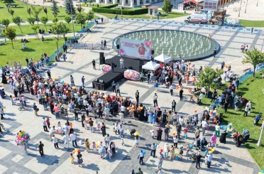 Sancaktepe’de Metehan bebek için gökyüzüne balonlar bırakıldı 