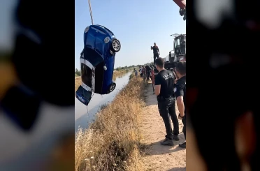 Şanlıurfa’da otomobil dereye uçtu: Sürücü kayboldu 