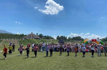 Şaphane’de çocuk oyunları ve uçurtma şenliği coşkusu 