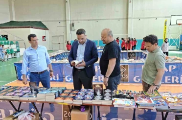 Sarıgöl’de binlerce kitap öğrencilerle buluştu 