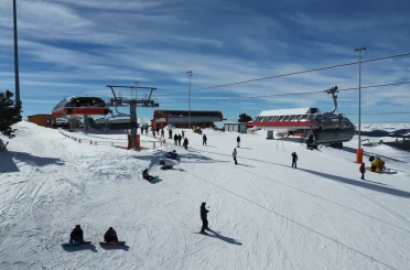 Sarıkamış, snowboard ve kayak tutkunlarını ağırlıyor 