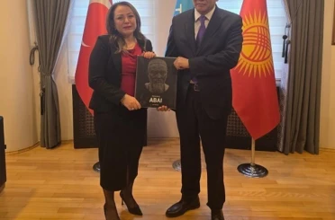 SATKOF Başkanı Bay’dan Sultan Raev’e ziyaret 