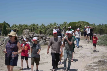 Satranç ustaları Pamukkale ve Hierapolis’e hayran kaldı 