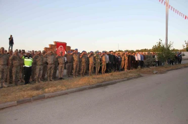 Şehit Binbaşı Arslan Kulaksız saldırıya uğradığı caddede anıldı 