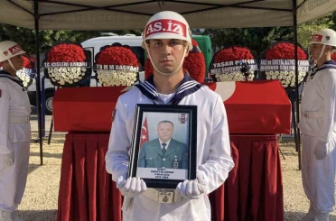 Şehit uzman çavuş son yolculuğuna uğurlandı 