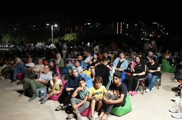 Şehitkamil’de gökyüzü şöleni
