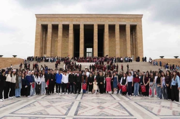Şehitkamil’in gençleri Ankara’ya çıkarma yaptı 