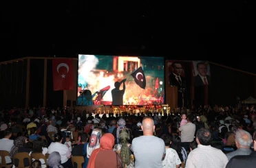 Şehitler dualarla anılacak, meydanlarda birlik mesajı verilecek 