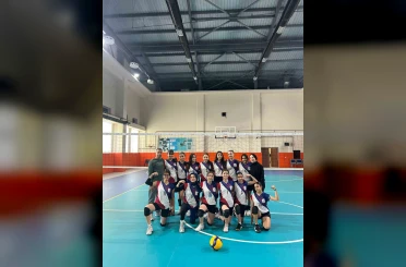 Selahaddin Eyyubi Ortaokulu yarı finallerde 