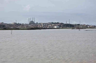 Selimiye Camii, göle dönen tarlalardan İstanbul’daki Sultanahmet’i andırdı 