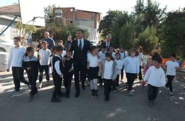 Şener: "Çocuklarımızın en iyi şartlarda eğitim alması için çalışıyoruz" 