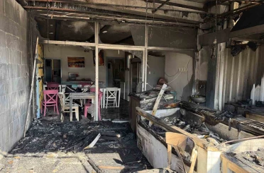 Serik’te balıkçı dükkanı çıkan yangında kullanılamaz hale geldi 