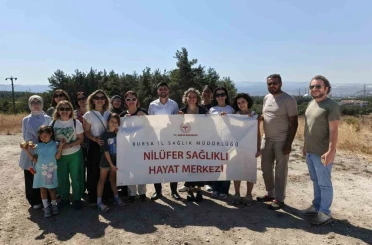 Sigarayı bırakan vatandaşlar fidan dikimi gerçekleştirdi 
