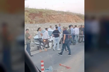 Siirt’te düğün konvoyunda korkutan kaza: 2 yaralı 