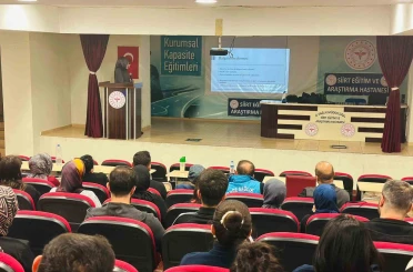 Siirt’te sağlık personeline verem eğitimi verildi 