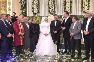 Sıla Kınalı ile Mehmet Akif Dorman dünyaevine girdi 