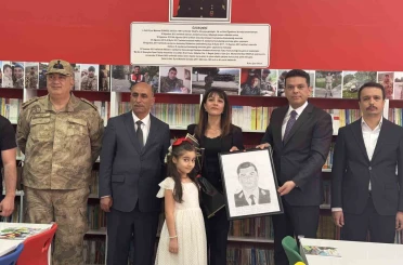 Silah arkadaşları Şehit Astsubay Mehmet Gündüz’ün adını kütüphanede yaşatıyor 