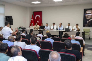 Silifke’de mahalle muhtarları istişare toplantısında buluştu 