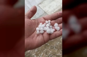 Silivri’de dolu yağışı etkili oldu 