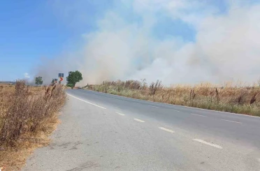 Silivri’de korkutan tarla yangını: Polis vatandaşları uyardı 