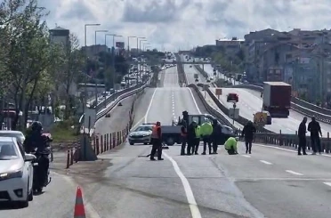 Silivri’de yola dökülen vidalar nedeniyle sürücüler zor anlar yaşadı 